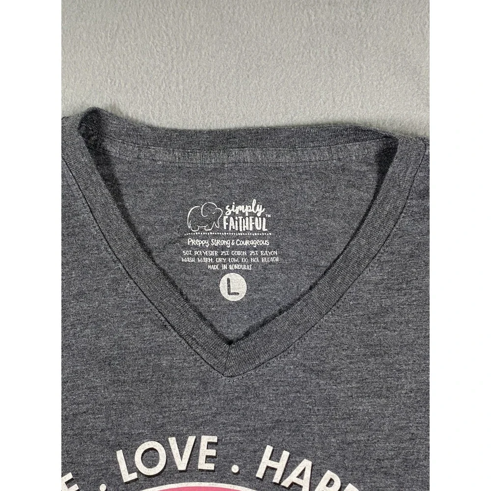 Simply Faithful "Peace Love Happiness" Watermelon Peace Symbol V Neck T Shirt L - Picture 6 of 8